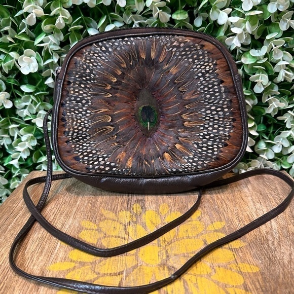 Vintage boho leather crossbody bag peacock pheasant feather front super unique - Picture 1 of 14